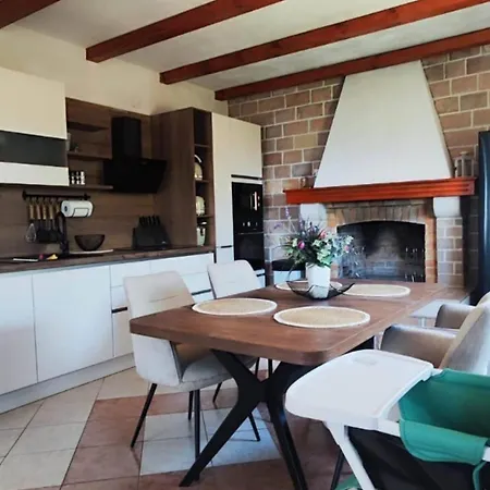 House Ita * Postira